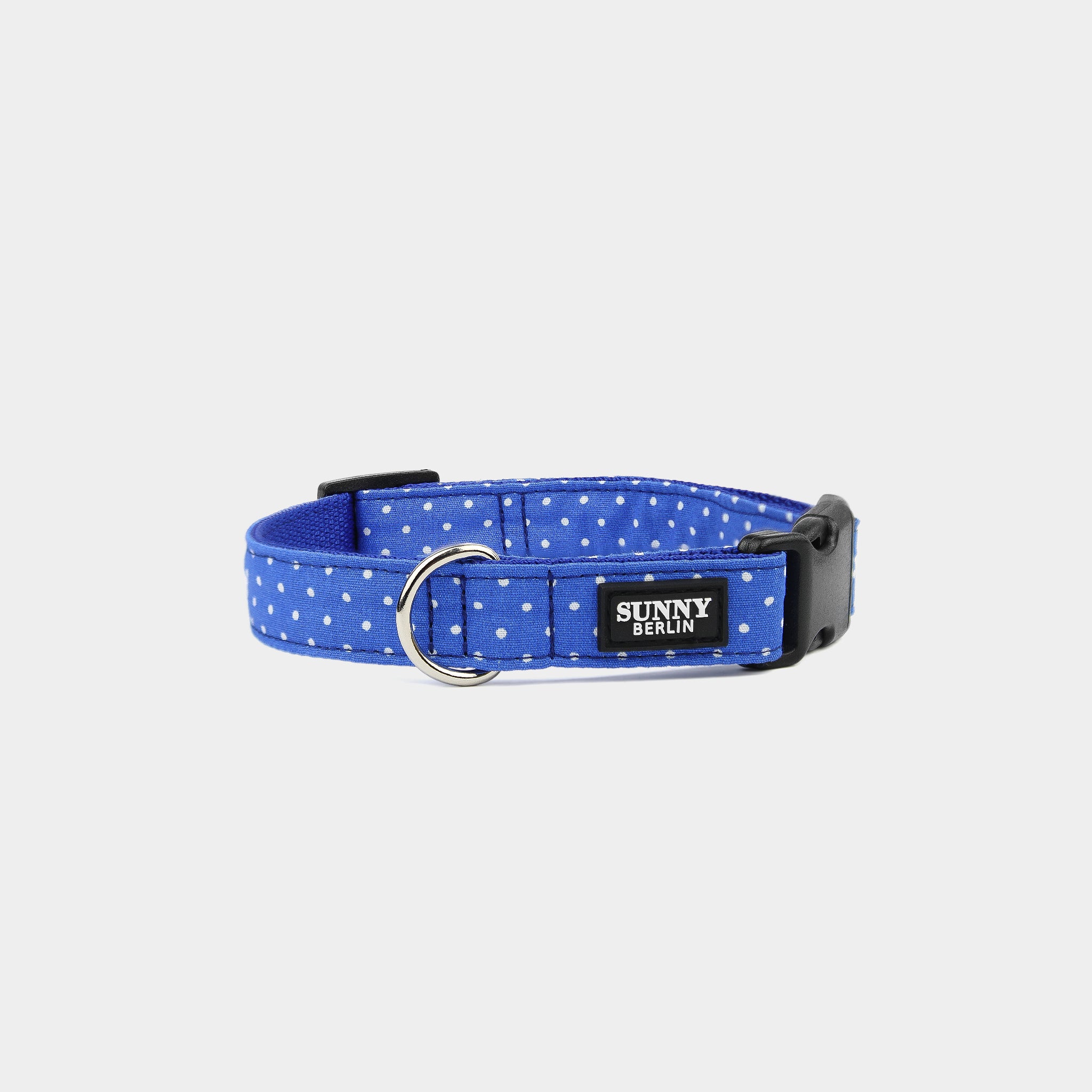 Blaues Hundehalsband mit weißen Punkten