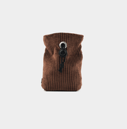 Leckerlibeutel für Hunde in braun aus Cord von SUNNY BERLIN. Kordel in schwarz.