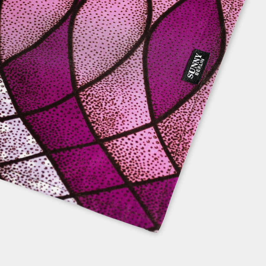 Detail Hundehalstuch in Beerentönen von SUNNY BERLIN