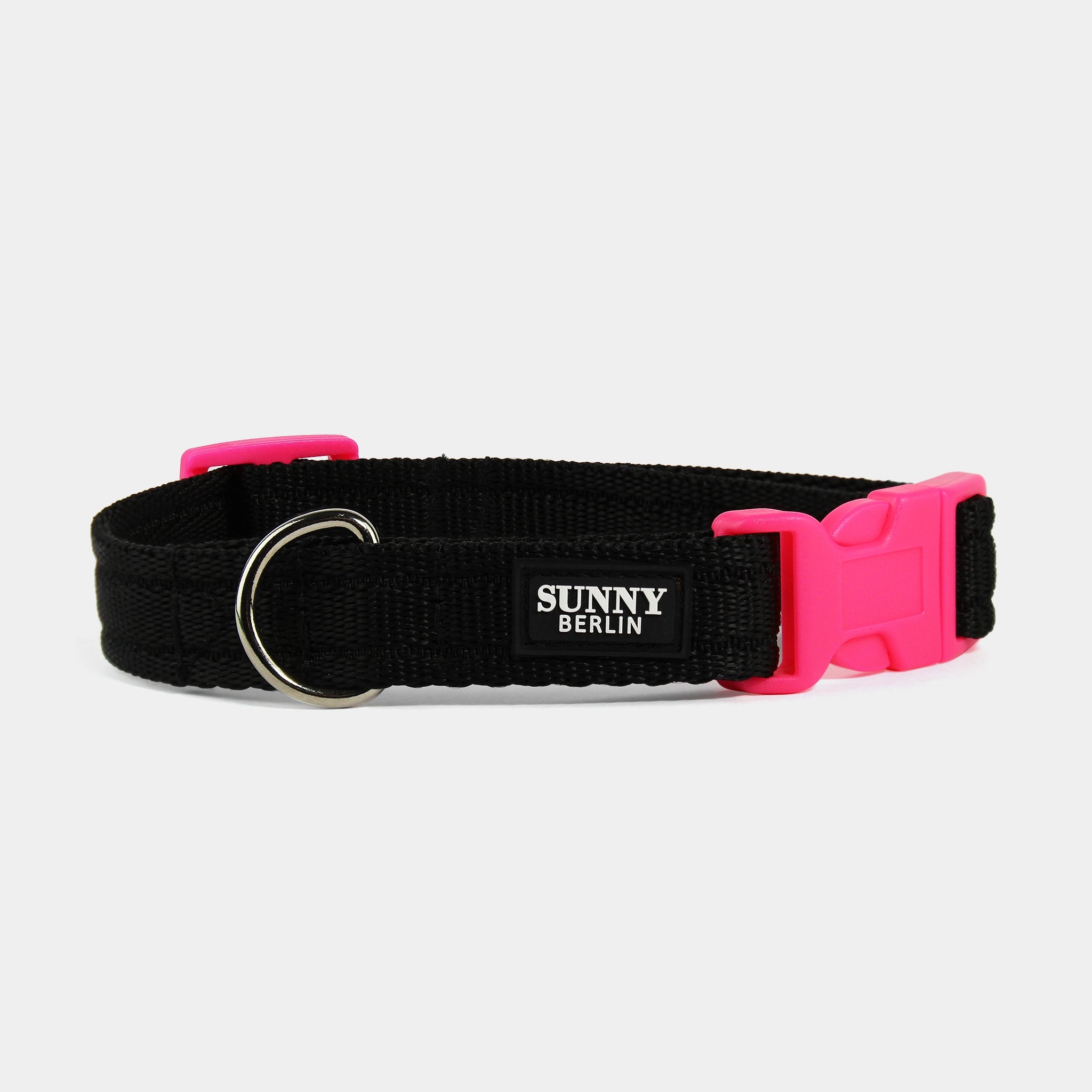 Schwarzes Hundehalsband aus Gurtband mit Klickverschluss in Pink – SUNNY BERLIN